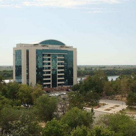 1-Комнатная Квартира На Набережной Pavlodar Exterior photo